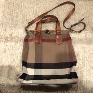 Canvas Burberry Bag in Large, Classic Print